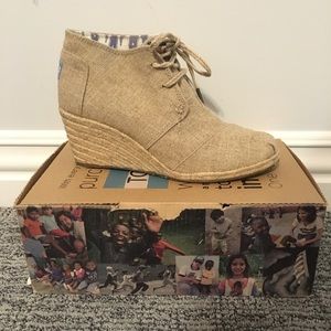 Toms Wedge Heels